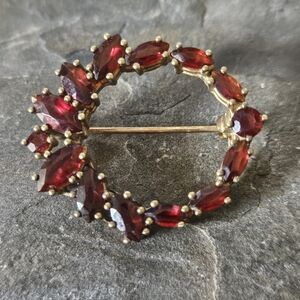 Vintage 9K Bohemian Garnet Brooch